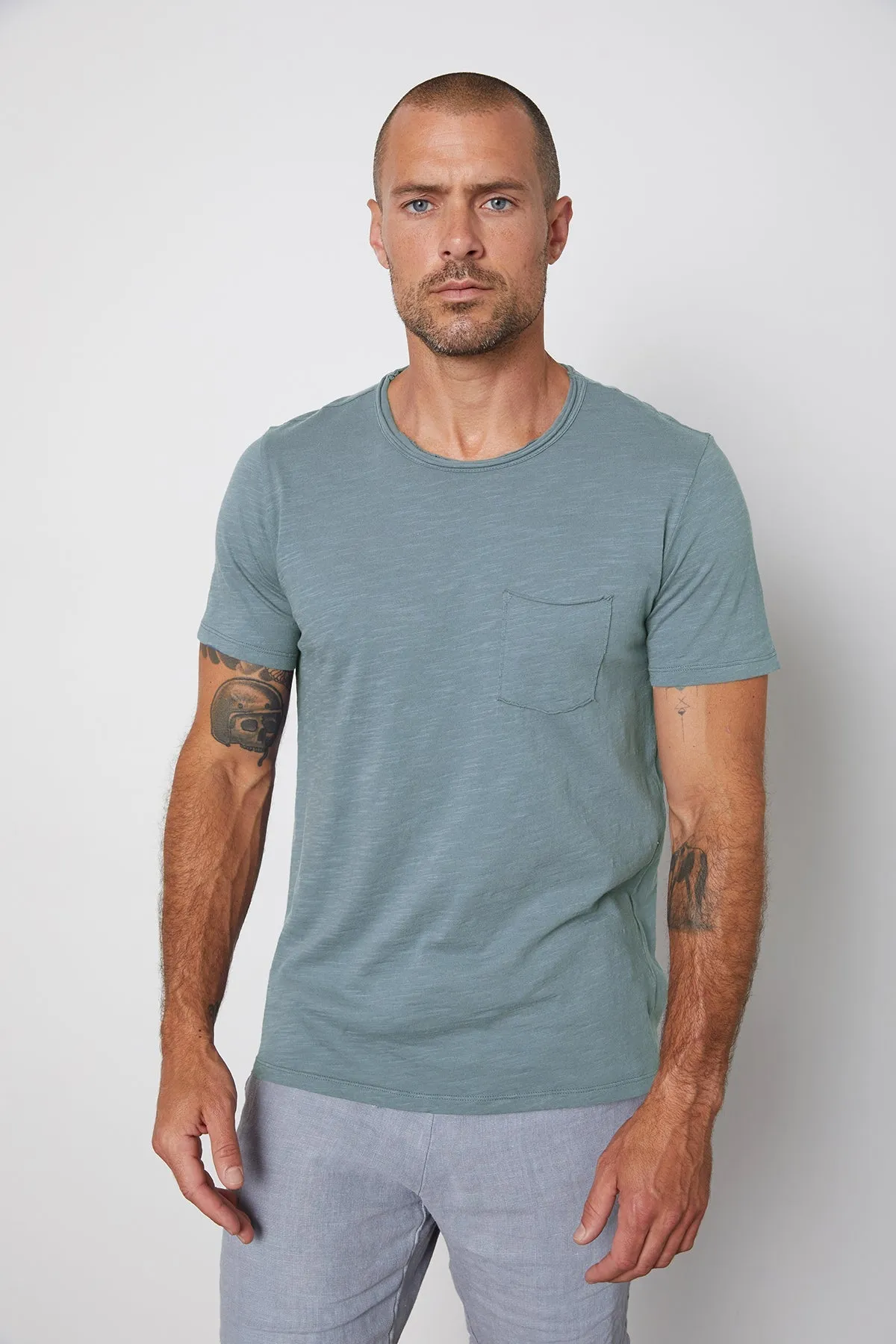 CHAD RAW EDGE COTTON SLUB POCKET TEE